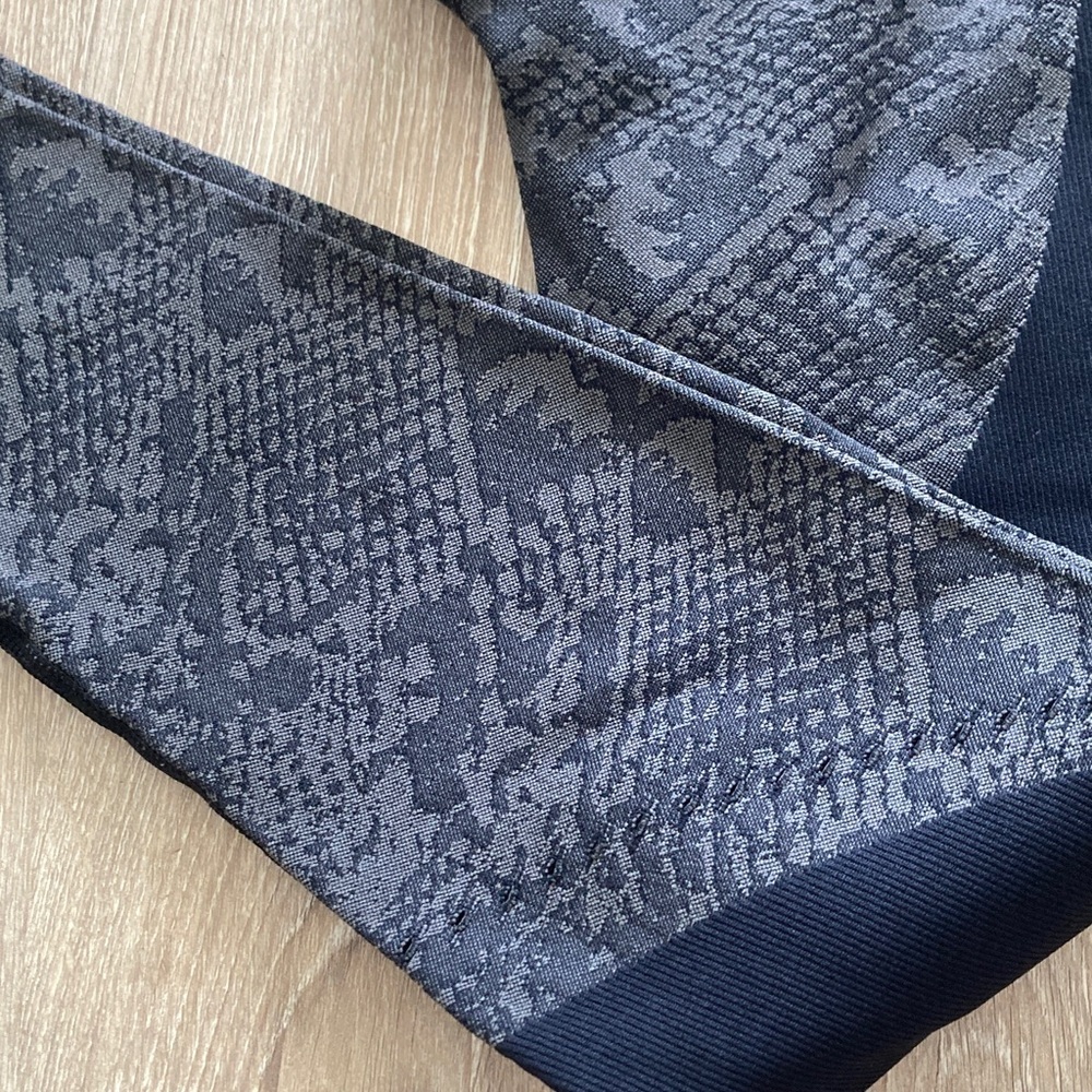 JoyLab Charcoal and Black Textured Leggings - Picture 3 of 3